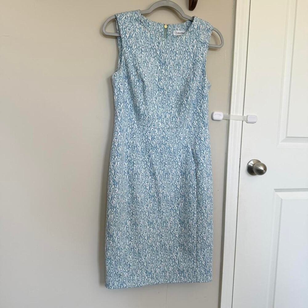 Calvin klein blue and white patterned tailored midi dress, sleeveless, size 8